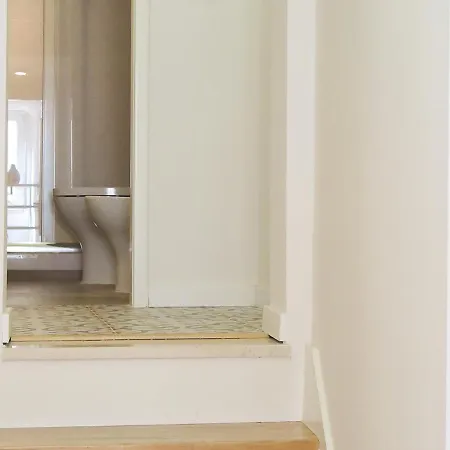 Apartment Historic Alfama With Modern Style